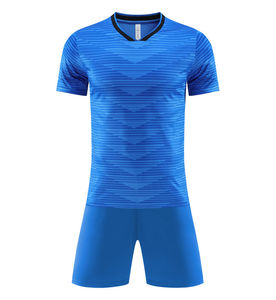 Completo da <span class=keywords><strong>Calcio</strong></span> Personalizzato 2025 per Uomo, Maglia con Scollo a V Traspirante ad Asciugatura Rapida e Leggera con <span class=keywords><strong>Pantaloncini</strong></span>, Set Uniforme in Stock per <span class=keywords><strong>Squadre</strong></span> - Product Image 5