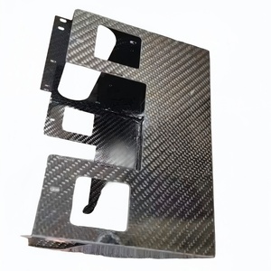 Servicios de Fabricación de Cubiertas Protectoras de Chasis de Forma Especial en Fibra de Carbono Seca Personalizada CN/GUA - Product Image 3