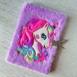 Cuaderno de diario personalizable con cubierta de unicornio de peluche de colores, de tela cosida, para papelería escolar al por mayor de EE. UU. - Product Image 5