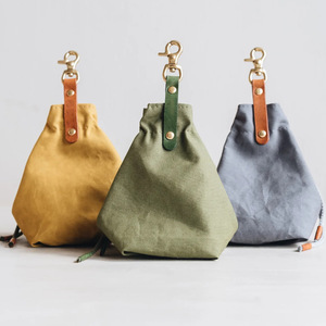 Sacs à friandises pour chien créatifs avec cordon de serrage, sacs à friandises portables pour animaux de compagnie pour l'extérieur, sacs en toile pour nourriture pour chien. - Product Image 1