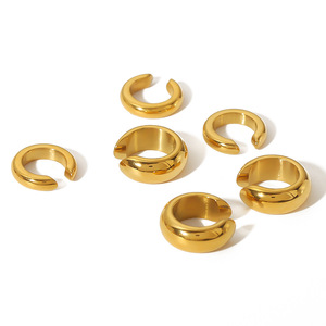 ต่างหูแบบหนีบ ไทเทเนียมสตีล รูปตัว C ชุบทอง 18K สำหรับผู้หญิง ต่างหูแฟชั่น เครื่องประดับ ยี่หวู รุ่น TE6420 - Product Image 5