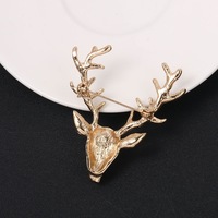 Broche tendance pour homme, col de costume, style rétro, or, motif animal mignon, tête de cerf dorée, accessoires personnalisés en forme de cornes