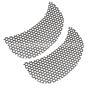 Harley Road King Glide 15-23 FLTR Décoration en maille nid d'abeille pour pare-brise avant, noir électro-plaqué - Product Image 4