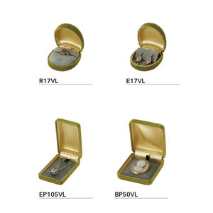 Boîte en or rose avec logo en velours en papier de haute qualité pour bijoux à vendre - Product Image 6