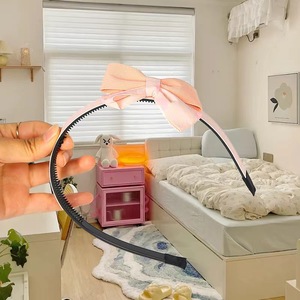 Diadema con lazo bonito para mujer, accesorio para el cabello hecho a mano de tela para uso diario, colores aleatorios, origen Yiwu, otoño 2023 - Product Image 3