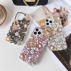 Fundas de teléfono de lujo con diamantes Bling, funda de teléfono con corona 3D, nuevo diseño <span class=keywords><strong>2022</strong></span> para Iphone 11 12 13 Pro Max Opp, funda de teléfono OEM - Product Image 2