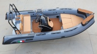 Bateaux semi-rigides gonflables en fibre de verre de 18,3 pieds pour aventures en mer avec moteur hors-bord, à vendre