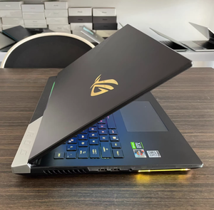 Portátil para Juegos ASUS ROG Strix 5 Plus de Segunda Mano, R9-5900H, Tarjeta Gráfica Dedicada RTX 3070 de 8GB, 32GB+1TB SSD, 17.3 Pulgadas, 95% Nuevo, Inglés - Product Image 1