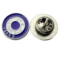 Badges en métal personnalisés émaillés Consen à bon prix pour vêtements/sacs