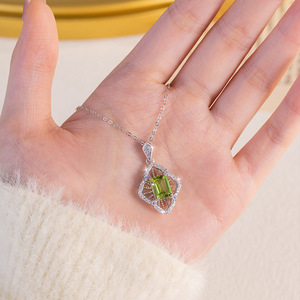 Collier pendentif géométrique en pierre naturelle carrée 6*8mm haut de gamme, en argent sterling 925, bijoux de créateur ajourés - Product Image 4