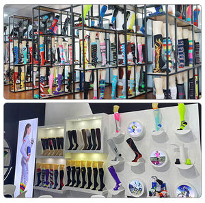 Calcetines de compresión para correr de rendimiento personalizado, calcetines médicos de compresión deportiva de alta calidad para venas varicosas - Product Image 5