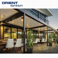Panneaux solaires transparents de style moderne Pergola Patio persiennes automatiques Toit persienne Pergola en aluminium