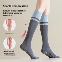 Chaussettes de compression pour mollets de yoga pour femmes, professionnelles, pour le sport, le fitness, la course à pied, la corde à sauter, amincissantes, mi-longues, rayées