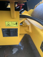 Compacteur vibrant de sol à tambour simple ou double de 26 tonnes, puissant et robuste, pour projets d'infrastructure
