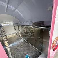Petit chariot alimentaire remorquable en acier inoxydable, remorque à café mobile entièrement équipée pour la vente de frites et de boissons en extérieur dans les parcs