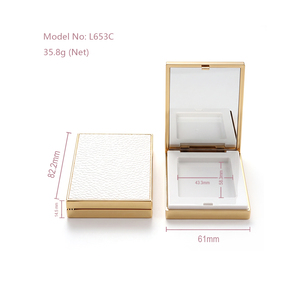 Boîte à maquillage compacte de luxe personnalisée avec cadre en métal doré et miroir intégré, boîte à maquillage rectangulaire portable - Product Image 2
