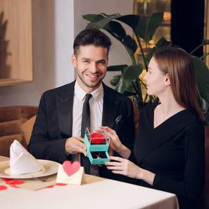 Bestseller Rosa Eterna Preservata con Collana in Confezione Regalo per Fidanzata - Product Image 5