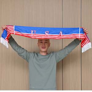 Écharpe de supporter sportive en tissu satiné et élasthanne, personnalisée avec drapeau national, pour usage extérieur, vente en gros - Product Image 4