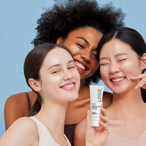 Crema Solar Vegana Blanqueadora Facial y Corporal Antipecas Coreana con Control <span class=keywords><strong>de</strong></span> Grasa, Ligera, <span class=keywords><strong>de</strong></span> Marca Privada, Impermeable, Hidratante con Óxido <span class=keywords><strong>de</strong></span> <span class=keywords><strong>Zinc</strong></span> - Product Image 6