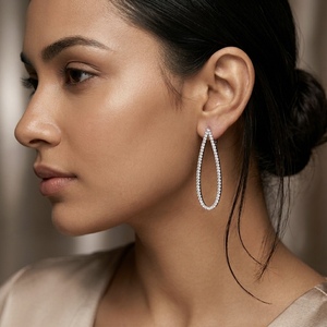 Elegantes Pendientes de Aro con Diamantes Cultivados en Laboratorio VVS, Chapados en Oro Blanco de 18K, Joyería de Lujo para Mujer - Product Image 3