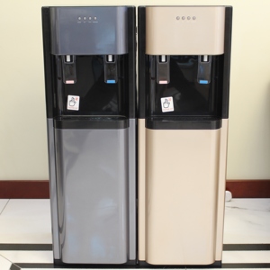 Distributore automatico automatico di acqua a fondo freddo/caldo di plastica indipendente all'ingrosso della bottiglia di acqua per gli hotel - Product Image 2