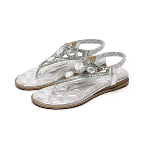 Zapatillas de moda para mujer y hombre para todas las estaciones, sandalias de playa antideslizantes, pantuflas afelpadas para exteriores, sandalias planas informales para mujer - Product Image 3