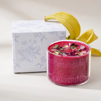 Bougie parfumée artisanale aux fleurs séchées dans un bocal en verre, bougie d'aromathérapie colorée, cadeau et décoration d'intérieur