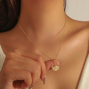 Collana con Ciondolo in Ottone Traforato Fatto a Mano, Elegante e Delicato, con Motivi Luna, Stella, Montagna e <span class=keywords><strong>Mare</strong></span>, per Donna, Uso Quotidiano, Regalo - Product Image 3