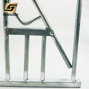 Nouvel équipement à chaud de porte de verrouillage de tête de ferme de <span class=keywords><strong>vache</strong></span> superposée simple avec outils et <span class=keywords><strong>abreuvoir</strong></span> de clôture alimentaire pour le bétail à vendre - Product Image 2