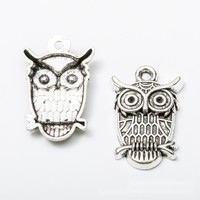 Pendentif en alliage d'argent et de bronze antique, motif hibou aux grands yeux sur branche, pour les amateurs de nature, idéal comme marque-page ou décoration