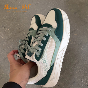 Lots de chaussures de sport neuves, chaussures de sport de marque authentique en stock pour la vente en gros de chaussures en Turquie - Product Image 1