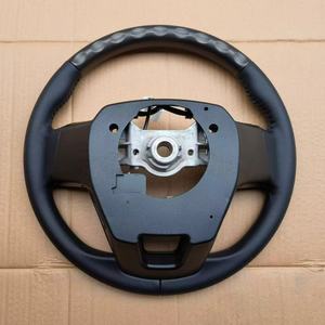 Volante para <span class=keywords><strong>Toyota</strong></span> LC300 Land Cruiser LC200 Prado Corolla Rav4 Hilux Innova Puris LC300 Commuter Hiace - Product Image 4