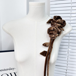 Kain beludru buatan tangan, hiasan bunga mawar, aksesori bunga 3D Applique Pin kain untuk gaun, syal, topi, tas, mantel, Blus - Product Image 4