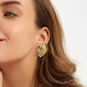 Pendientes de Botón en Forma de Corazón, Chapados en Oro de 18K, Diseño Plegado, Joyería de Regalo, Accesorios de Moda - Product Image 2