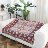 Couverture de Noël en tapisserie OEM avec logo personnalisé, emballage et faible MOQ, fournie par l'usine, couverture jacquard de Noël au design personnalisé