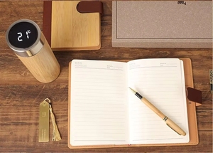 Set de Regalo con Logotipo Personalizado A5, Cubiertas para Cuaderno de Notas, Escritura con Líneas, Estilo Madera, Caja Nueva, Tapa Dura, 96 Hojas - Product Image 4