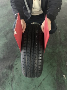 Neumáticos MAXWIND Usados 215/55R16 para <span class=keywords><strong>4x4</strong></span>, Todo Clima, Caucho Natural, 3 Años de Garantía - Product Image 3