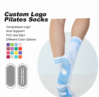 Papillon bleu Logo personnalisé Pilates chaussettes réformateur Yoga anti-dérapant chaussettes hommes bas quantité minimale de commande pas cher en gros Grippy danse chaussettes fille