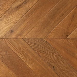 Plancher en bois d'ingénierie en chêne <span class=keywords><strong>de</strong></span> qualité AB, panneaux <span class=keywords><strong>de</strong></span> parquet en bois FSC vintage en <span class=keywords><strong>chevron</strong></span> pour salon rustique intérieur - Product Image 1
