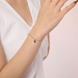 Pulsera con Colgante de Diseño Moderno y Elegante Dylam, Chapada en Oro de 18K sobre Plata 925, con Cadena de Labios y Múltiples Piedras de Circonia Cúbica 5A - Product Image 4
