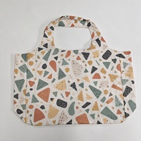 Sac de courses pliable portable en nylon avec logo personnalisé, sac de transport réutilisable pour les voyages et les trajets quotidiens