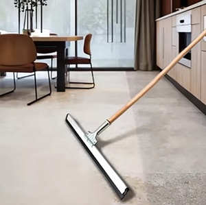 Escobilla de goma curvada de acero de aleación de aluminio para limpieza de suelo de azulejos de cocina de 18 pulgadas para eliminación de grasa - Product Image 1