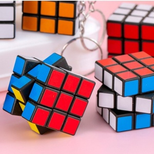 Mini Cubo Mágico 3x3, Nuevo Cubo Mágico de Llavero Colorido al por Mayor, Juguetes Educativos para Niños y Adultos - Product Image 2