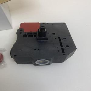 Plc Guard Lock Sicherheitstürschalter D4JL-2NFA-C8-01-SJ NEU NIB - Product Image 1