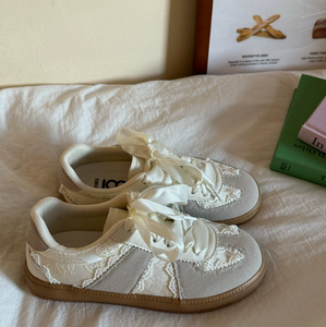 Baskets en dentelle argentée métallisée pour femmes avec lacets en <span class=keywords><strong>ruban</strong></span> de satin, chaussures décontractées à plateforme tendance - Product Image 2