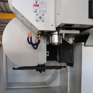 Centre d'usinage CNC à portique double colonne type portique, modèle GMC1213, petit centre d'usinage CNC à portique, en promotion, Synte - Product Image 6