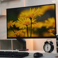 Usine OEM ODM Support de bureau LCD à double bras Support de moniteur Max Vesa100 * 100 Max 9kgs Support d'écran d'ordinateur de bureau Gris
