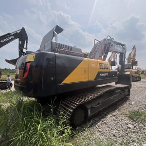 Excavatrice sur chenilles hydraulique VOLVO EC380 d'<span class=keywords><strong>occasion</strong></span>, 38 tonnes, composants d'origine, faible nombre d'heures, bon état, pelle d'<span class=keywords><strong>occasion</strong></span> - Product Image 5