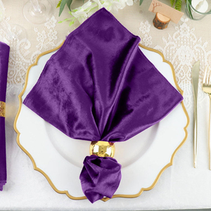 Serviettes en tissu lavande de qualité supérieure Serviettes de style classique faites à la main pour une expérience de dîner de mariage - Product Image 2