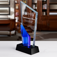 Trophée en verre cristal poli durable gravé au laser imprimé en UV couleur personnalisée Cadeaux d'affaires Souvenirs de remise de diplôme scolaire